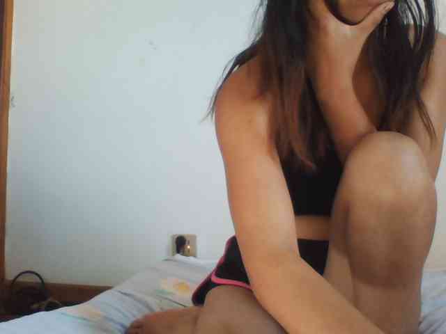 PrettyLie webcam