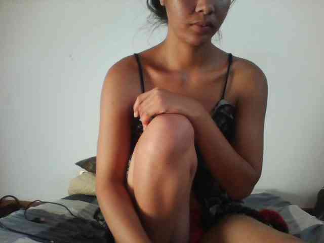 PrettyLie webcam