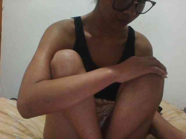 PrettyLie webcam
