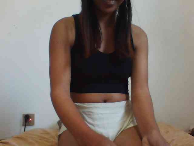 PrettyLie webcam