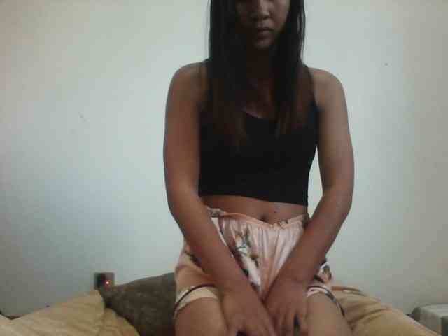 PrettyLie webcam