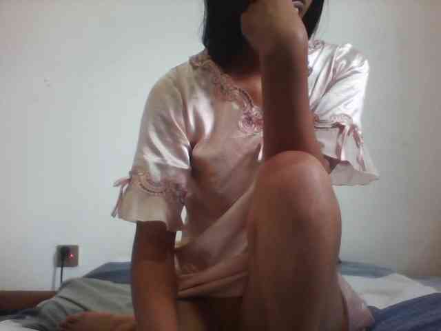 PrettyLie webcam