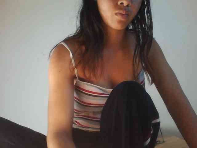 PrettyLie webcam