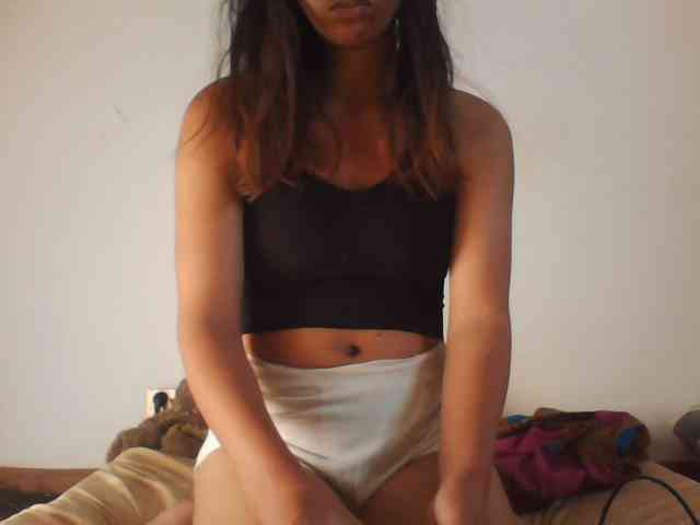 PrettyLie webcam