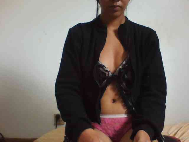 YoungLie69 webcam