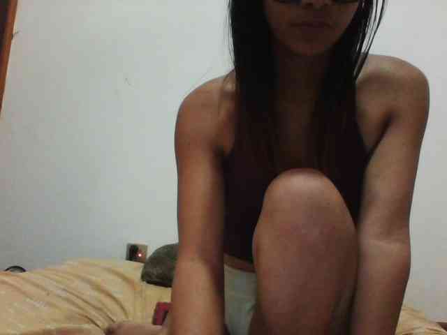 PrettyLie webcam