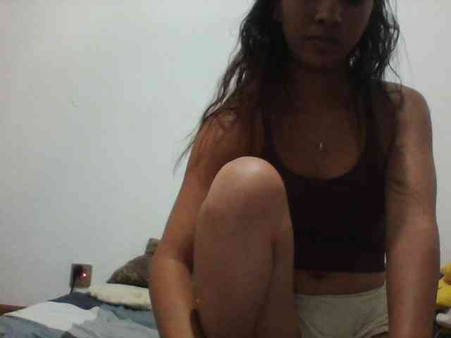 PrettyLie webcam