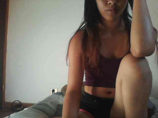 PrettyLie webcam