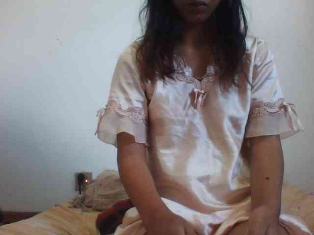 PrettyLie webcam