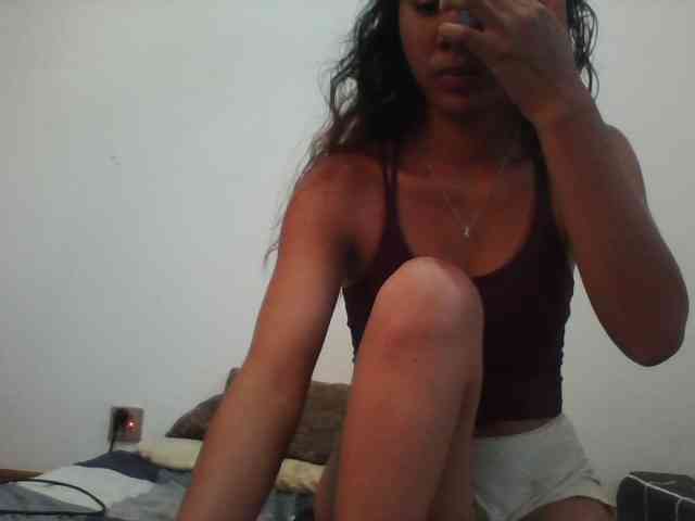 PrettyLie webcam