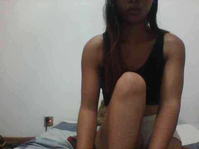 PrettyLie webcam
