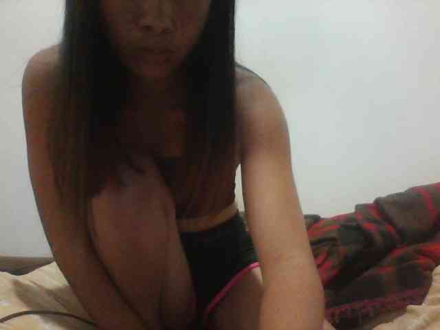 PrettyLie webcam