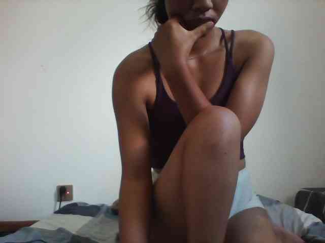 PrettyLie webcam