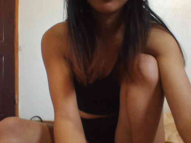 PrettyLie webcam