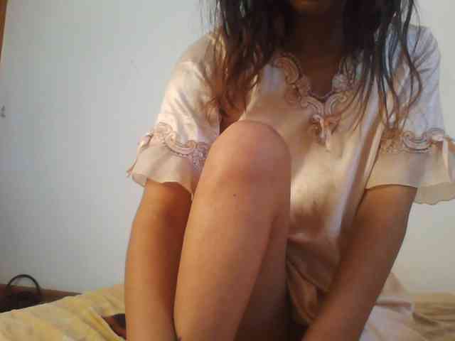 PrettyLie webcam