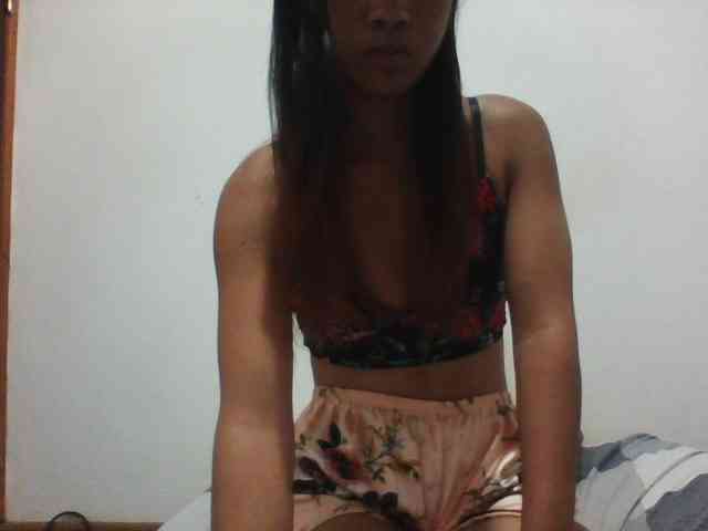 PrettyLie webcam