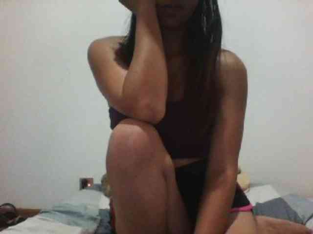 PrettyLie webcam
