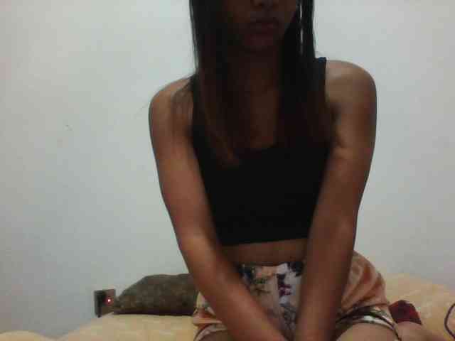 PrettyLie webcam