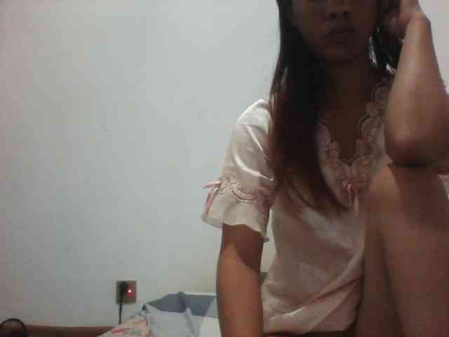 PrettyLie webcam