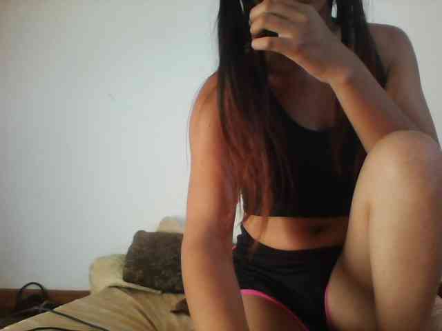 PrettyLie webcam