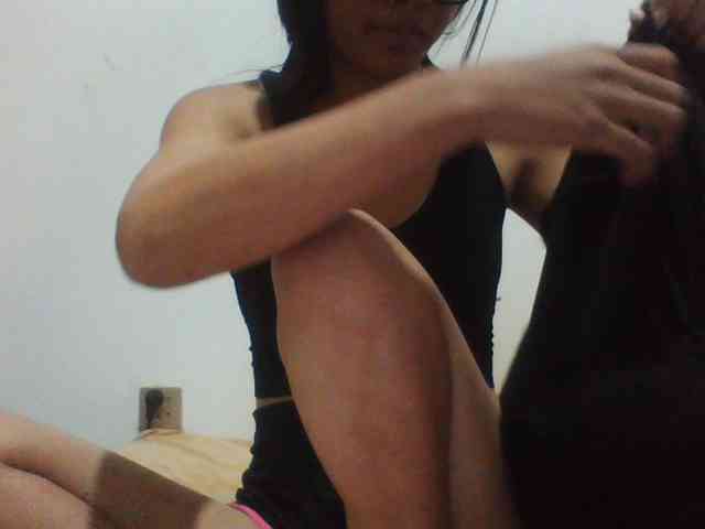 YoungLie69 webcam