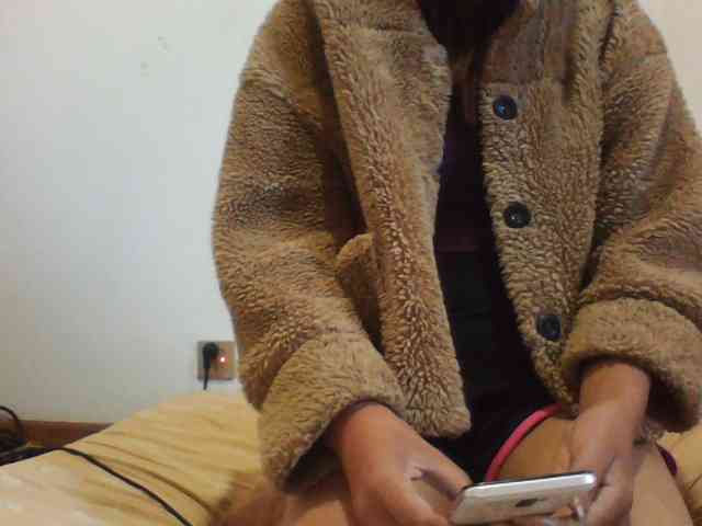 YoungLie69 webcam