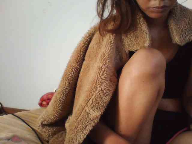 YoungLie69 webcam