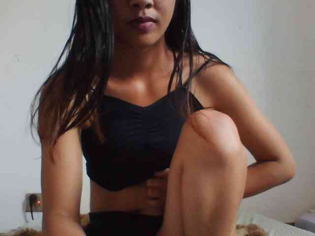 YoungLie69 webcam