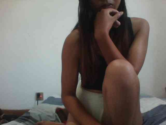 PrettyLie webcam
