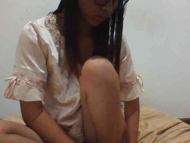 PrettyLie webcam