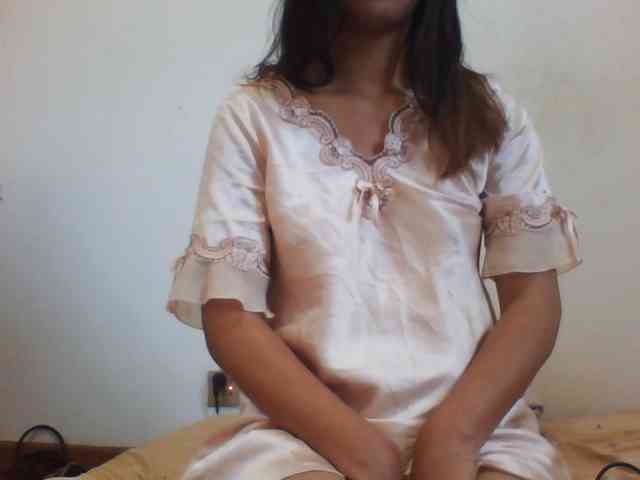 PrettyLie webcam