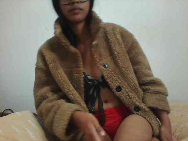 PrettyLie webcam