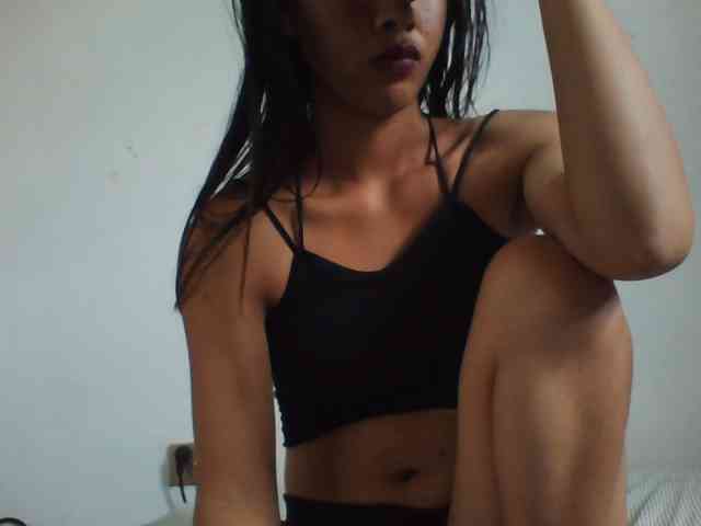 YoungLie69 webcam