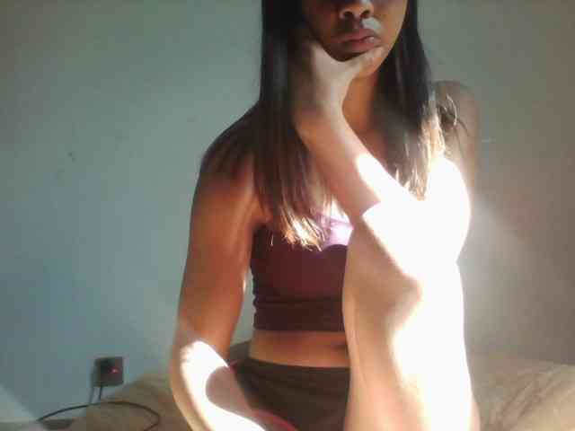 PrettyLie webcam