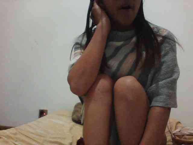 PrettyLie webcam