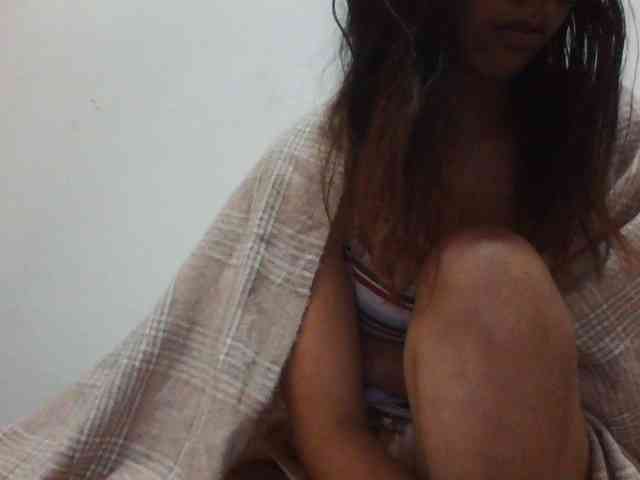 PrettyLie webcam