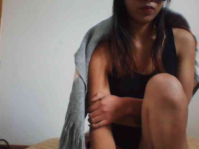 PrettyLie webcam