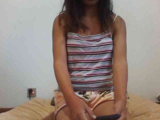 PrettyLie webcam