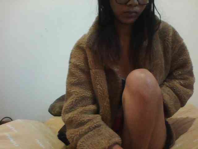 PrettyLie webcam