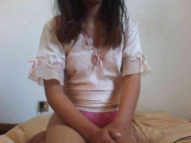 PrettyLie webcam
