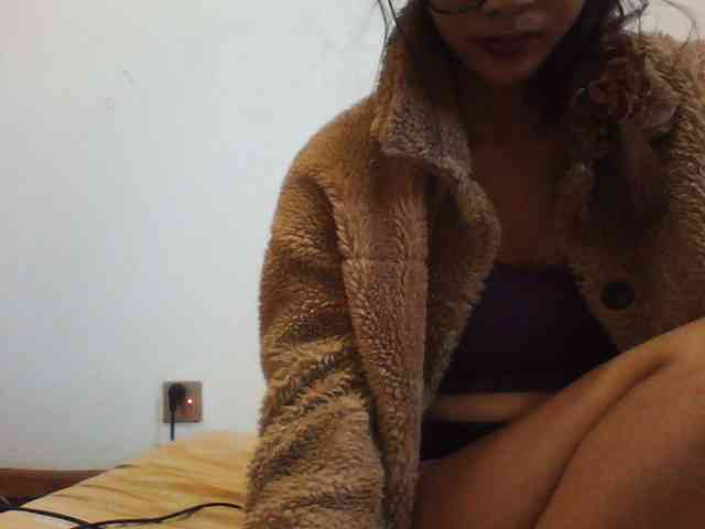 YoungLie69 webcam