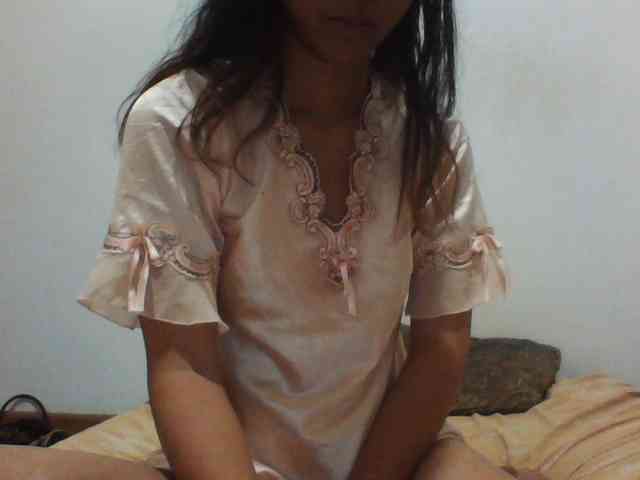PrettyLie webcam