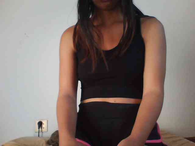 PrettyLie webcam