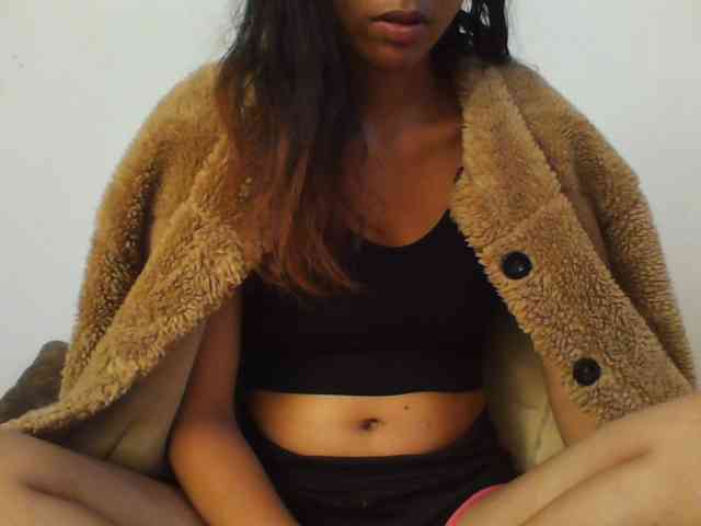 YoungLie69 webcam