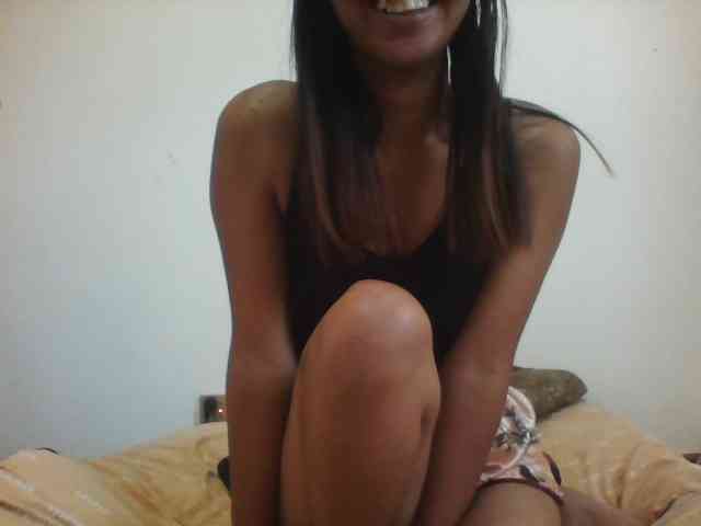 PrettyLie webcam