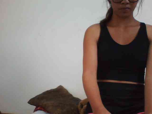 PrettyLie webcam