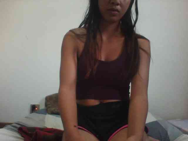 PrettyLie webcam