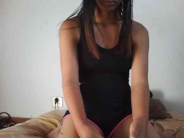 PrettyLie webcam