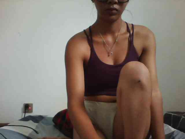 PrettyLie webcam