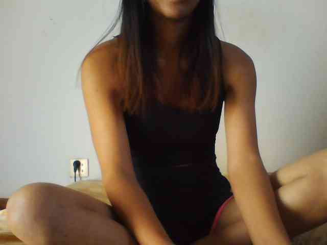 PrettyLie webcam